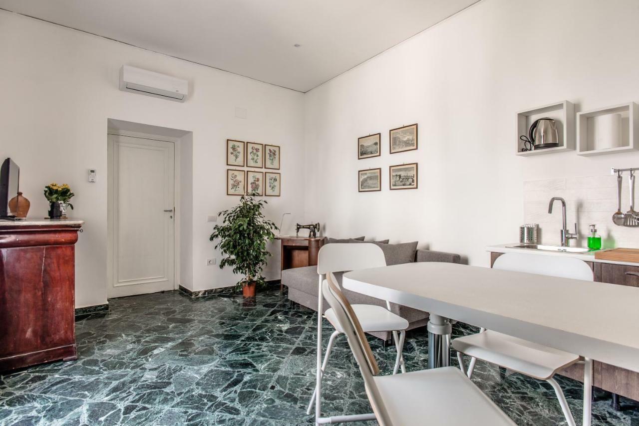 La Casa Di Eugenio Apartment Naples Exterior photo