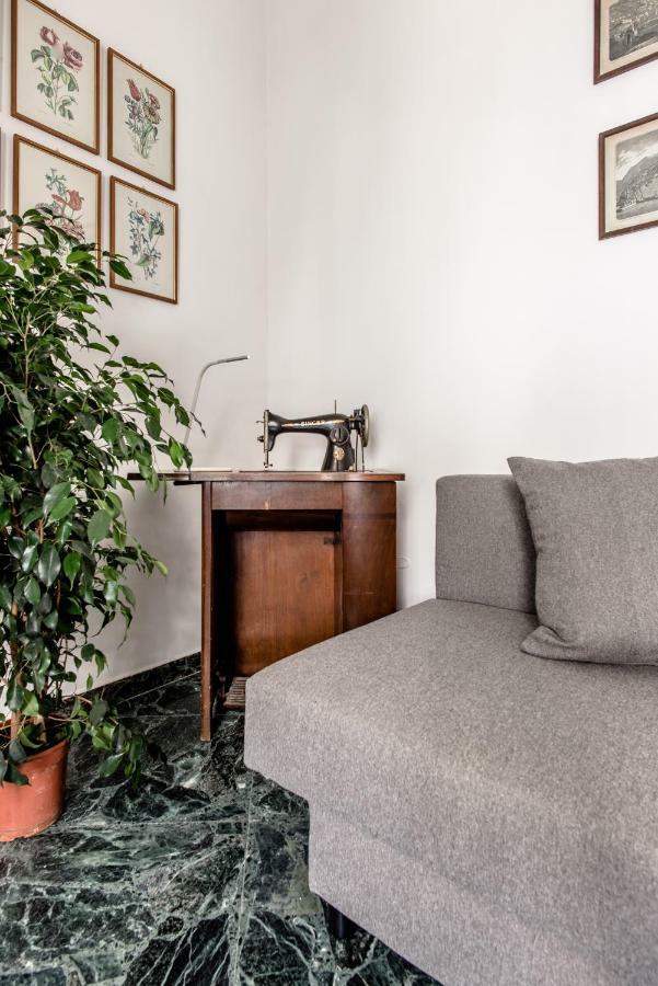 La Casa Di Eugenio Apartment Naples Exterior photo